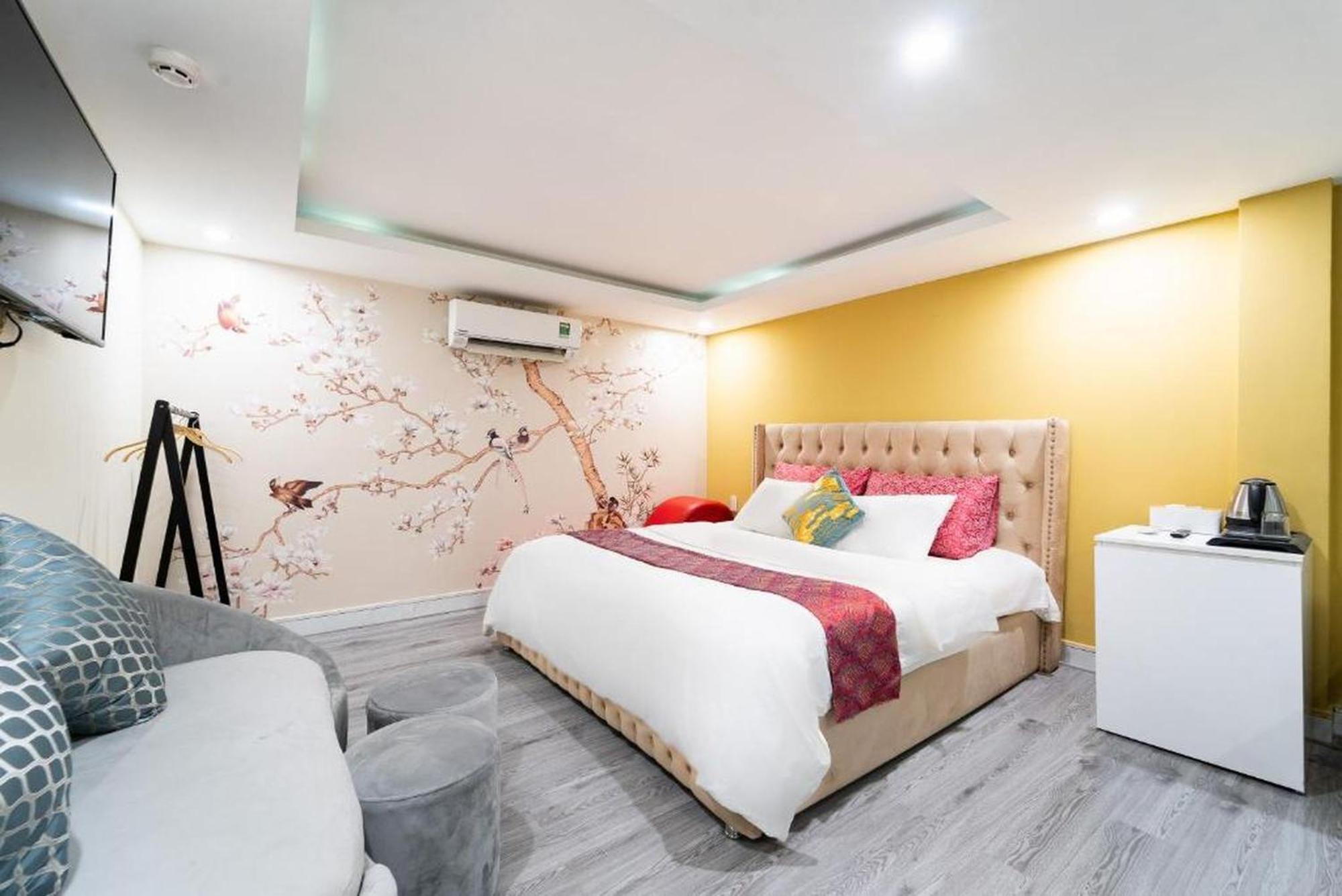 Dancenter Joy Tan Binh Near Tan Son Nhat Airport *