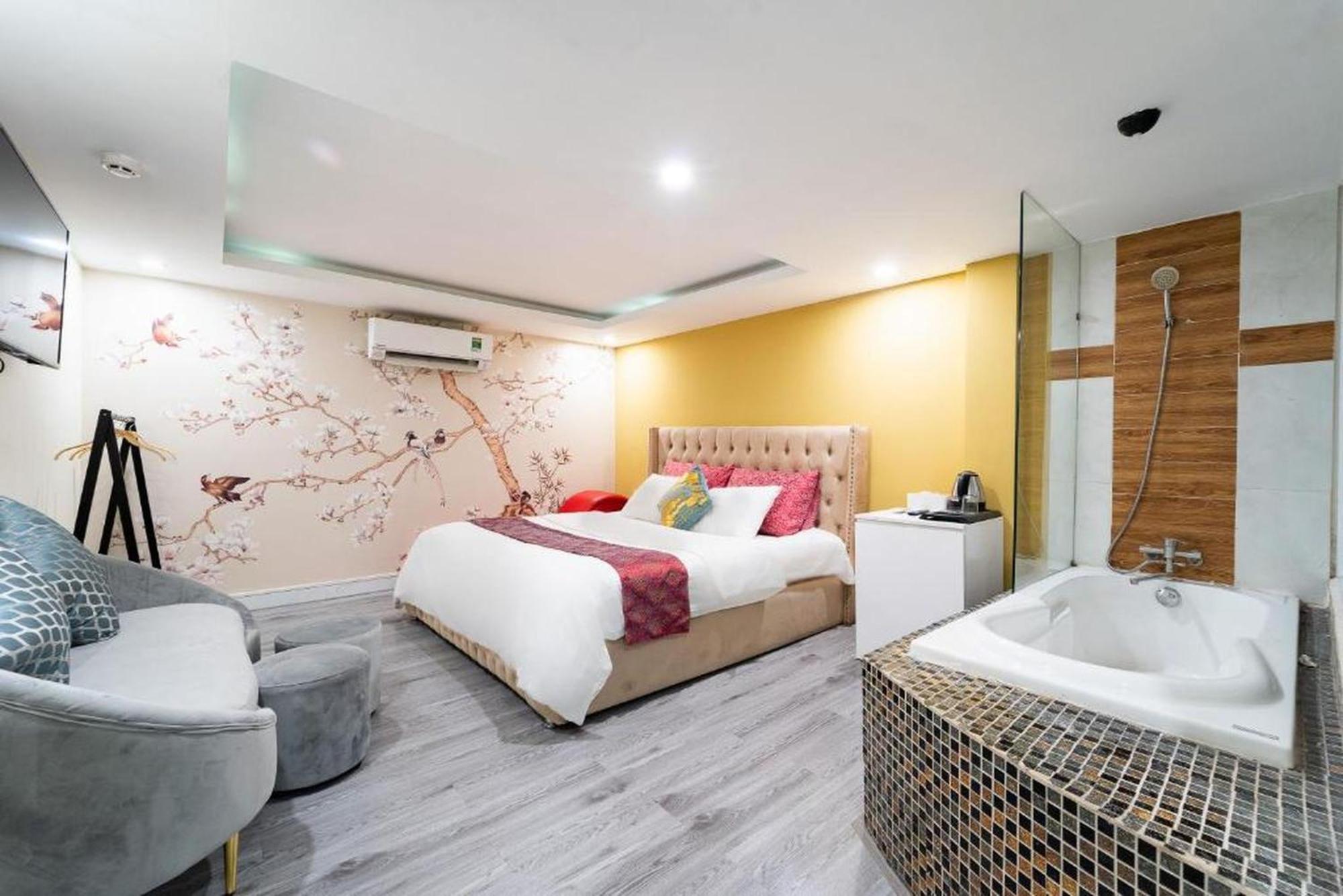 Dancenter Joy Tan Binh Near Tan Son Nhat Airport Apartment Ho Chi Minh City