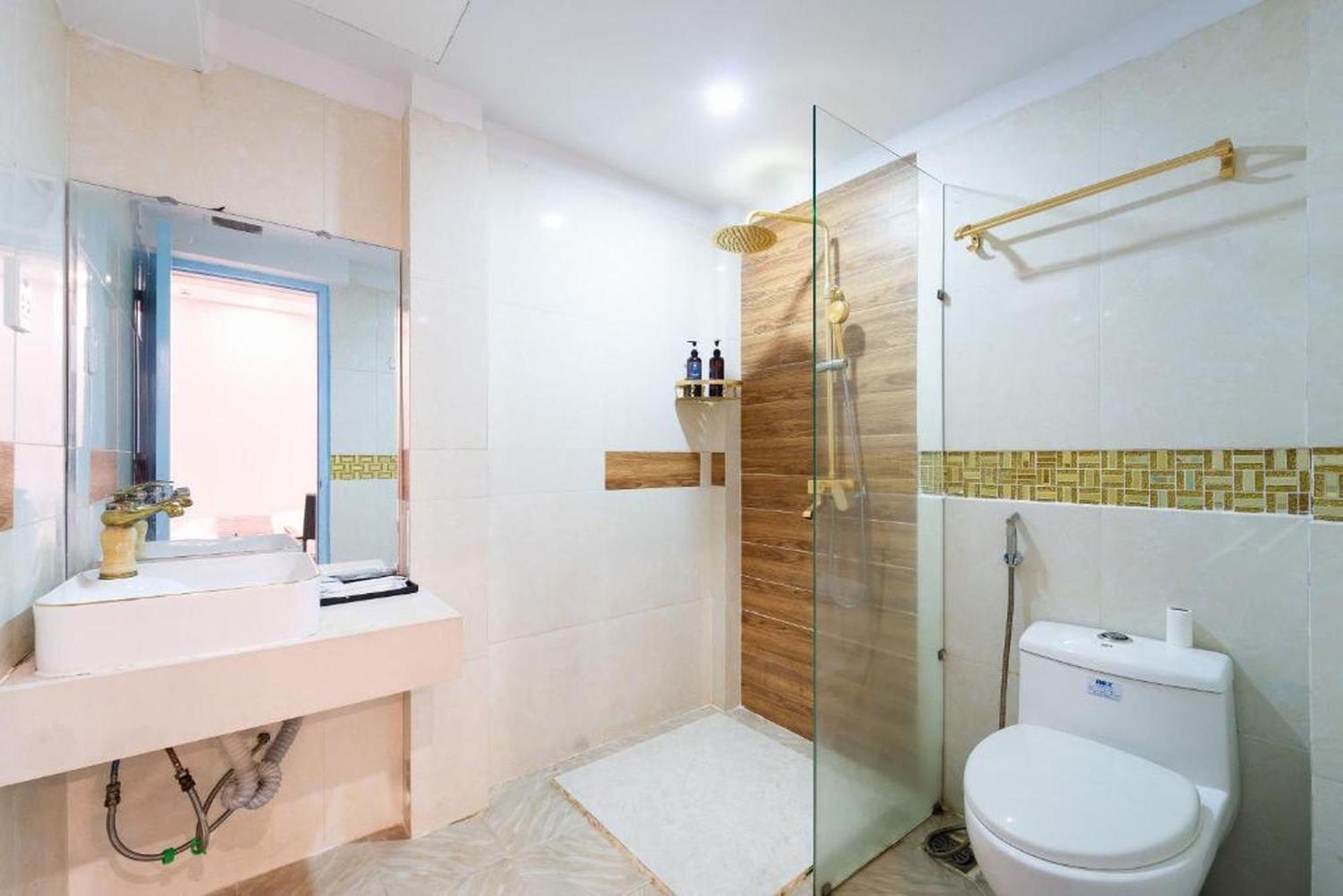 Dancenter Joy Tan Binh Near Tan Son Nhat Airport Apartamento