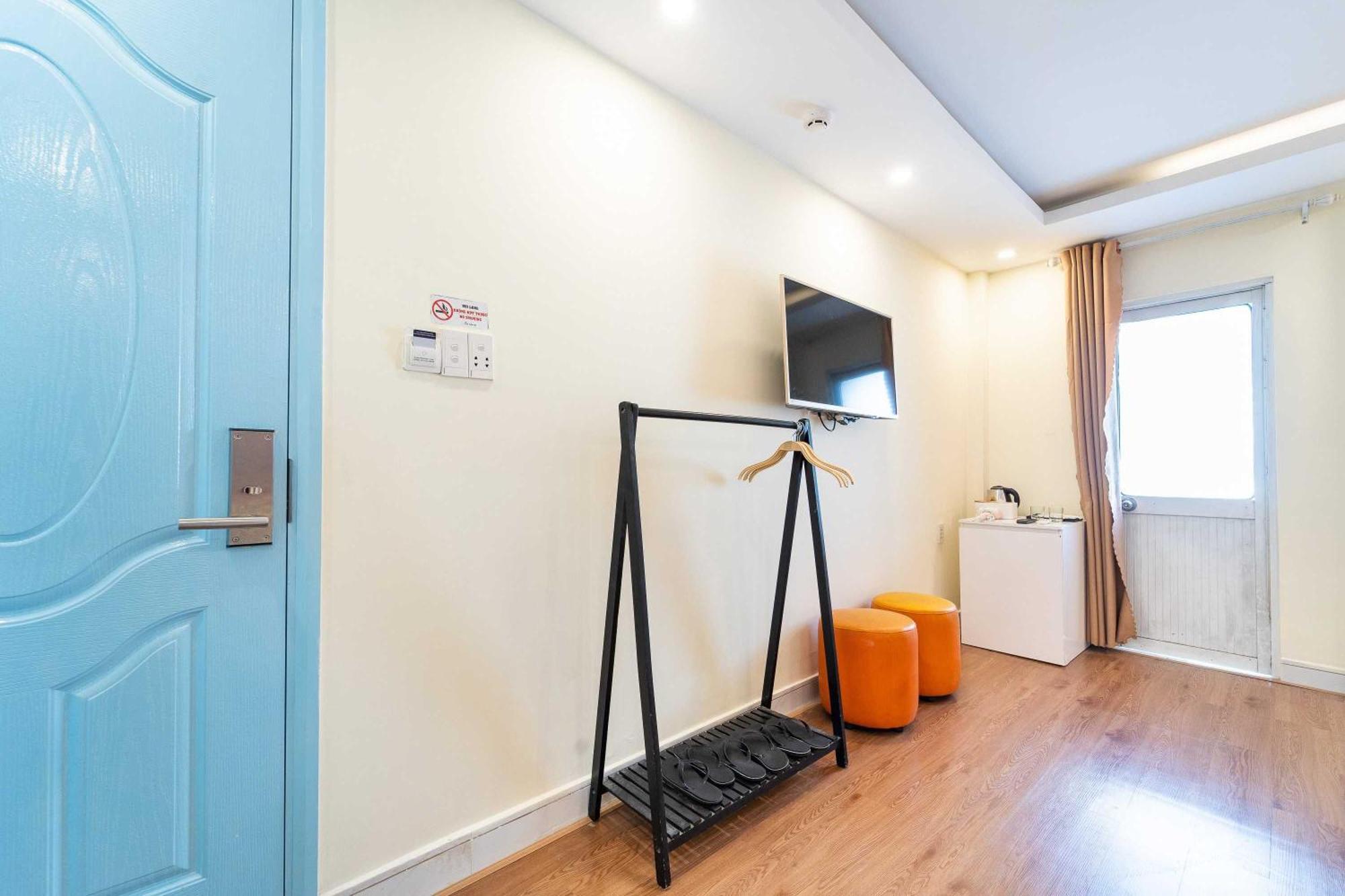 Dancenter Joy Tan Binh Near Tan Son Nhat Airport